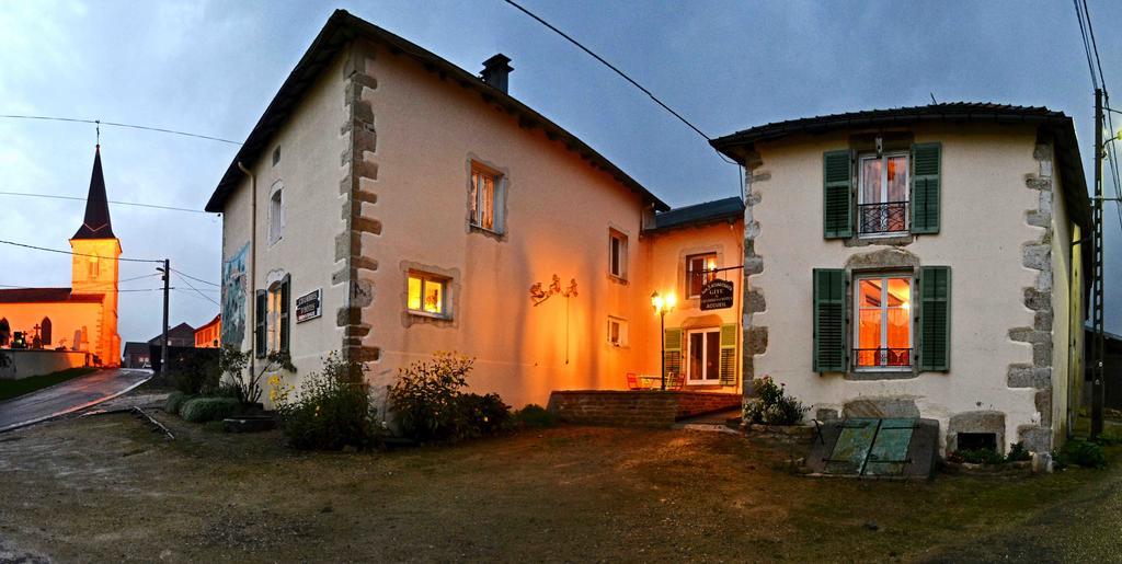La Ferme Des 3 Suissesses Acomodação com café da manhã Saint-Paul  Exterior foto